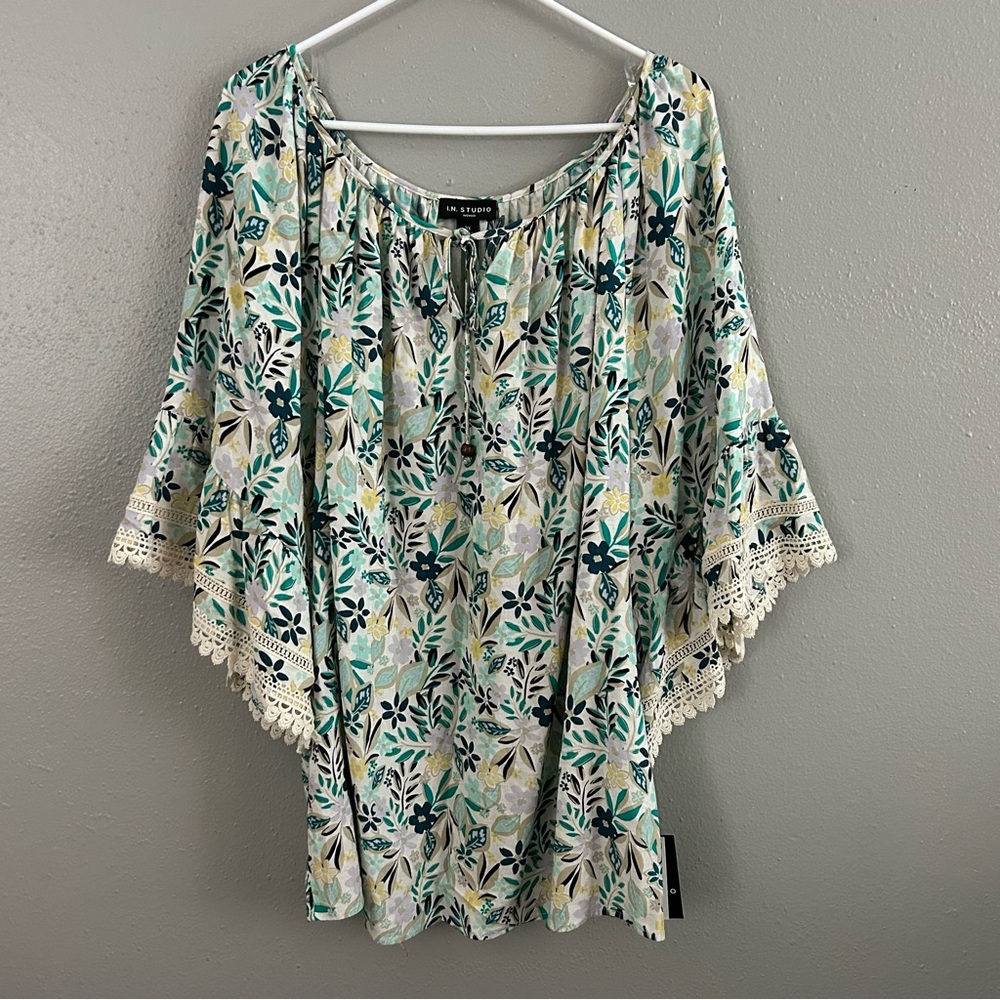 I.N. Studio Woman Floral Blouse 3X Top Crochet Lace Trim Sleeves Linen Blend NWT